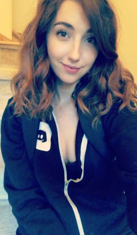 breebunn sexy model photo