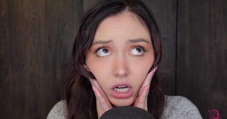 Quantum ASMR nude star picture