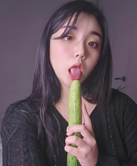 e chi h pornstar best image