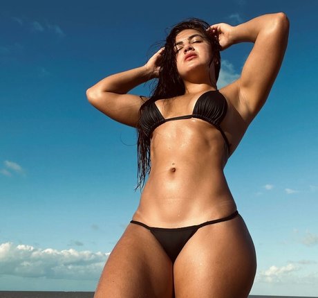 Samyof model beautiful images