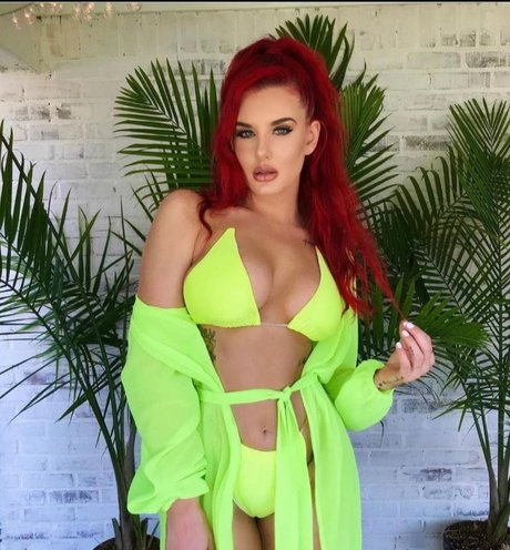 Justina Valentine model art images