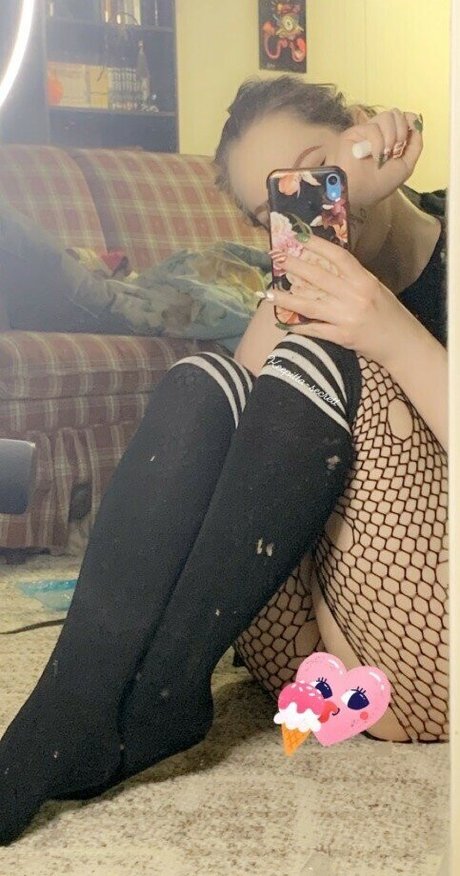 Kepitasecrett naked pornstar image