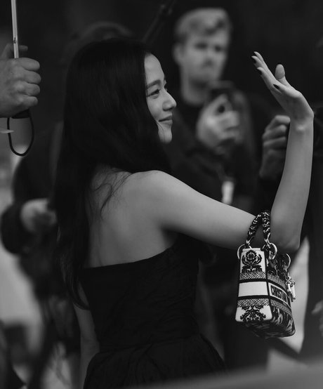 Jisoo free model picture