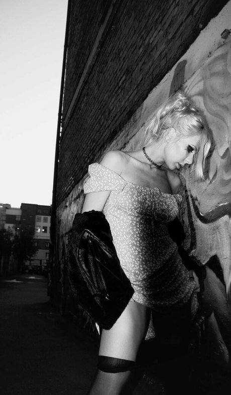 Ai Mori erotic pornstar photo