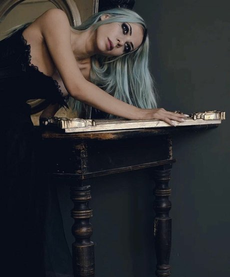 Ai Mori model gallery