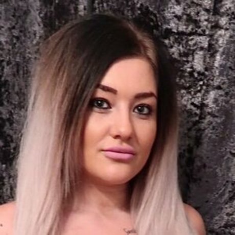 tinkonlyfansxo pornographic star photo