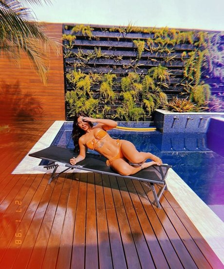 Ana Mosconi sexy model gallery