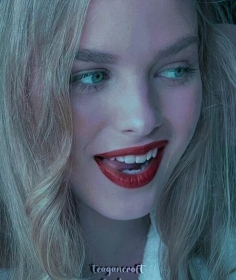 Teagan Croft erotic actress photo