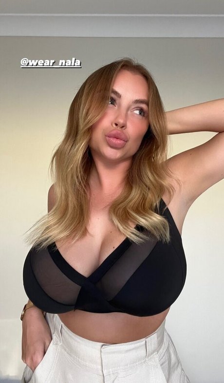 Madison Mclachlan sexy model photo