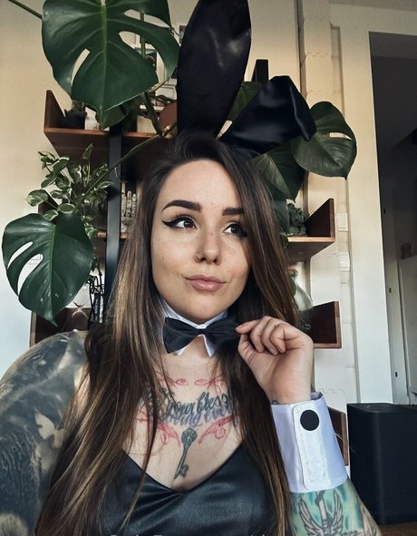 Missrage high quality model photos