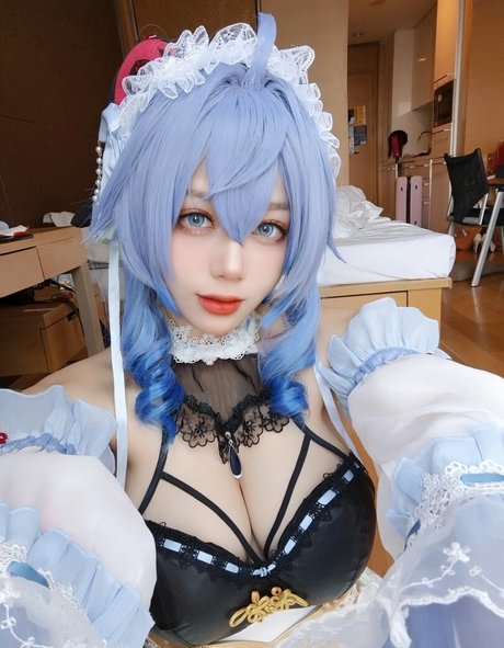 Jiu Yan perfect pornstar photos