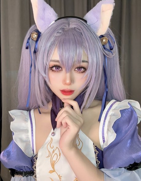 Jiu Yan xxx star img