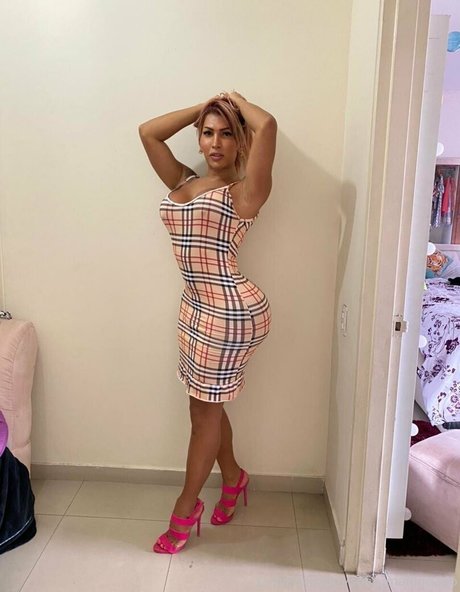 sofia maldonado hot star images