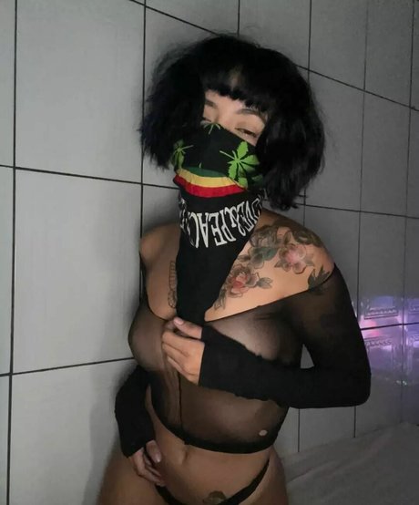 guimaraess1__ perfect model image