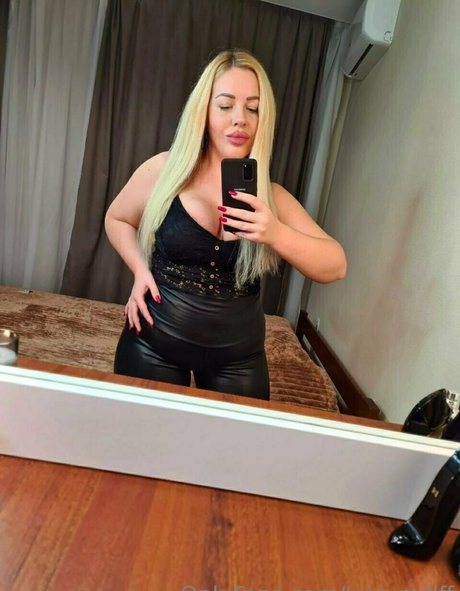 real milf onlyfans beautiful nude photos