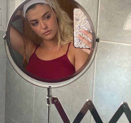 Alba Reche hd pornstar photos