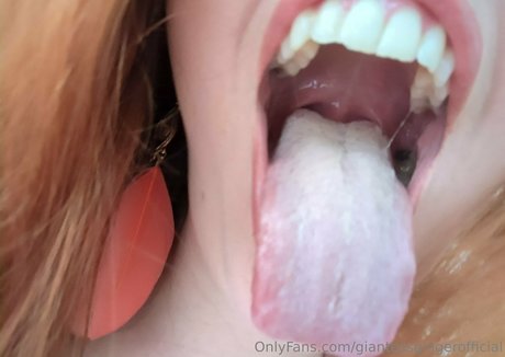 giantessgingerofficial nudes star archive