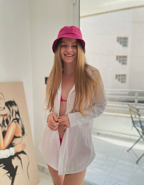 caseyshy art star pics