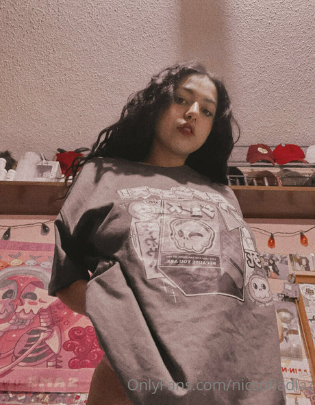 Nicsofiadiaz nice model pic