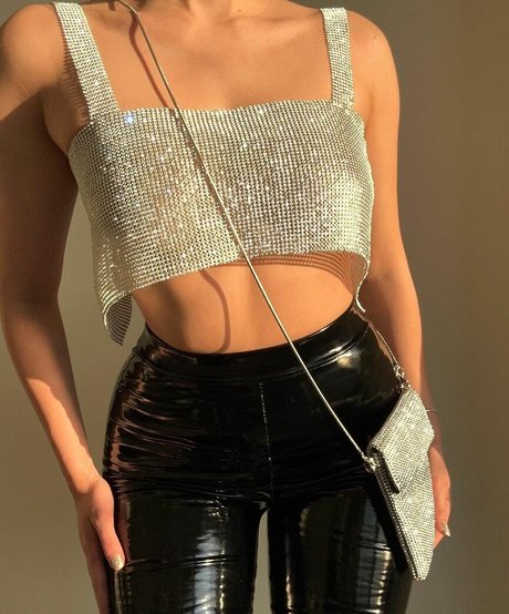 Kardelen Toprak model sex image