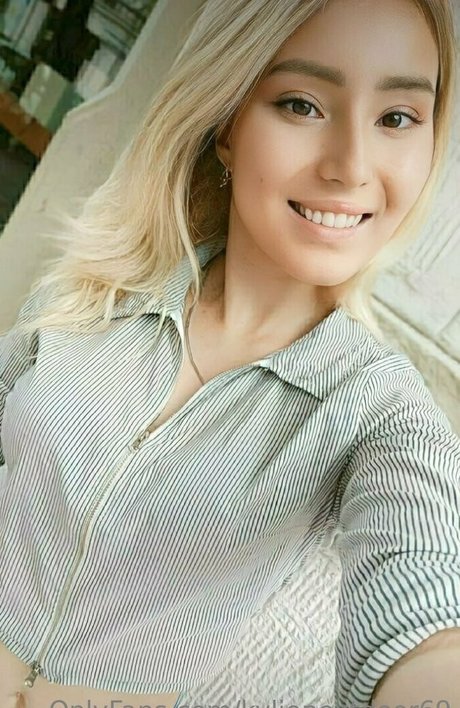 kylienextdoor69 sexy actress pictures