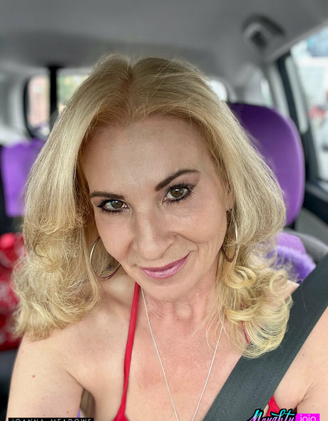 naughtyjojo1 nude pornstar pics