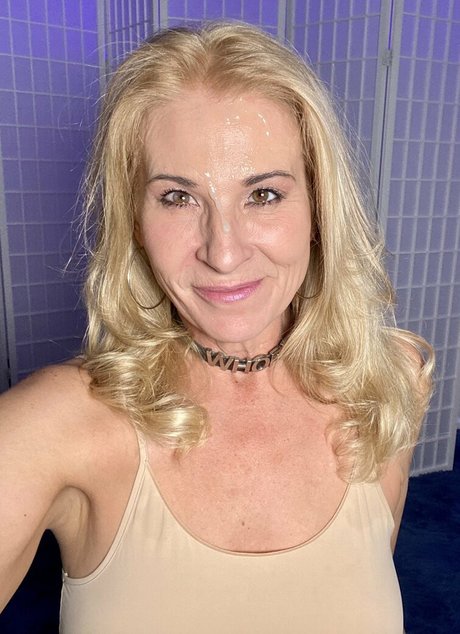 naughtyjojo1 star erotic img