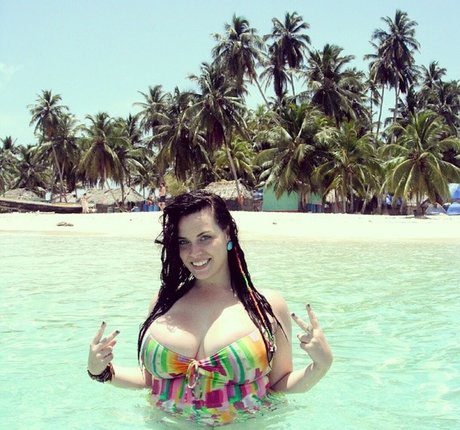 Kinsey Osborn hd actress pics