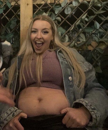 Amber Rose Brightman erotic pornstar galleries