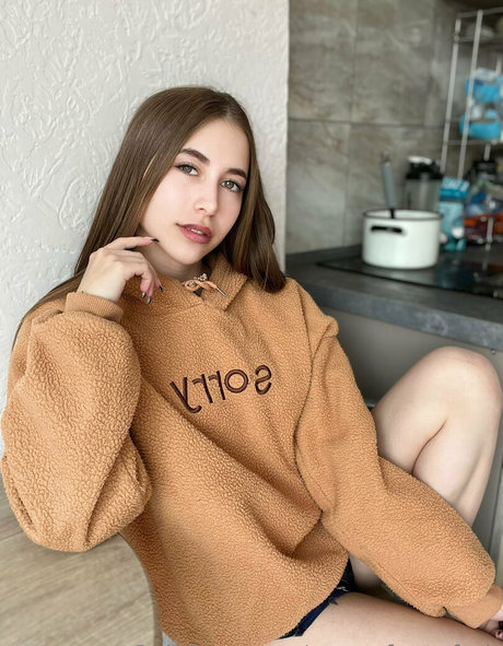 little lisa model nudes archive