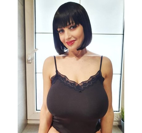 Lisa Bukawski erotic actress archive