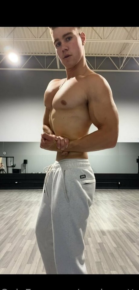 swolemattyy naked model galleries
