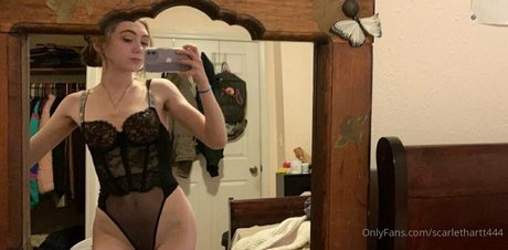 scarlethartt444 pornstar high quality picture