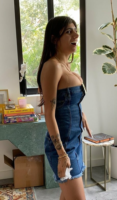 miakhalifa star perfect gallery