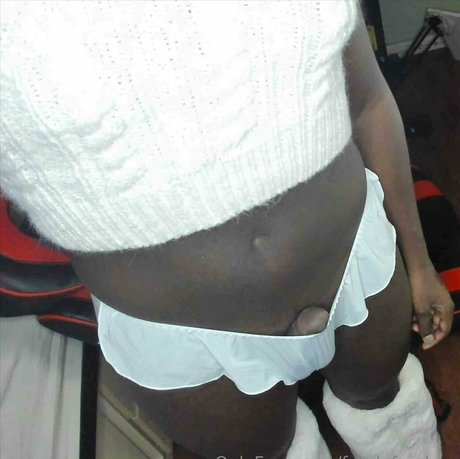 fatalefemboy erotic star photo