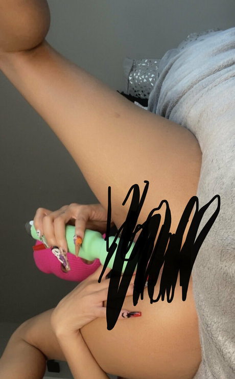 cutiewet pornstar naked archive