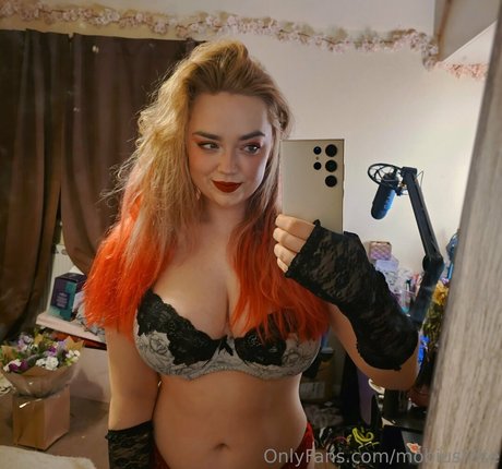 mobiusrose sexy actress photos