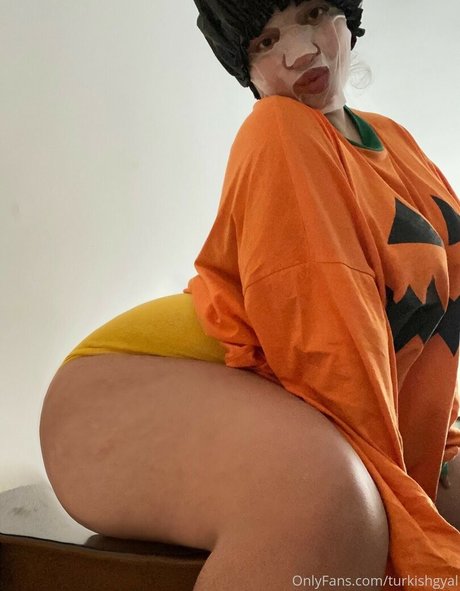 Turkishgyal model naked images