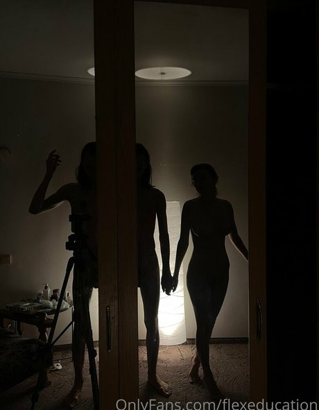 flexeducation pornographic star pictures