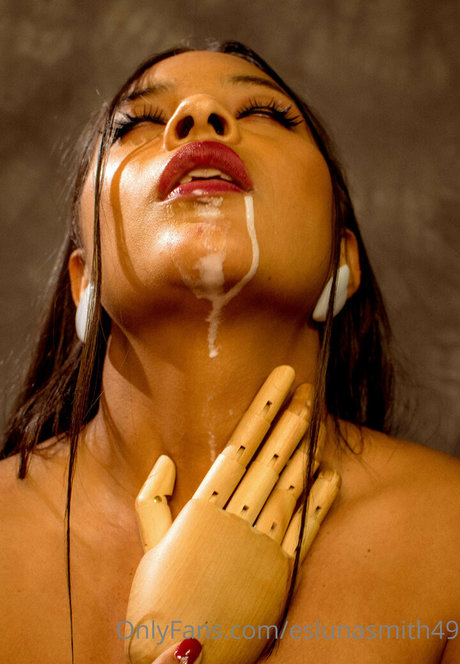 eslunasmith49 xxx pornstar pic