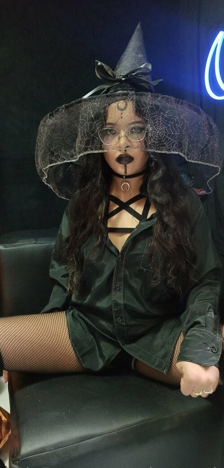 eslunasmith49 star nudes pic