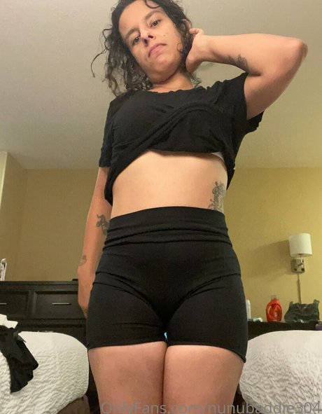 nunubaddie304 erotic actress photo