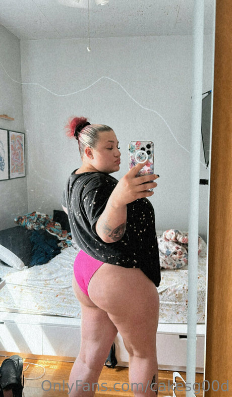 cakesg00d star erotic gallery