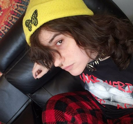 skyyshark free actress picture