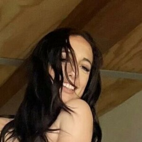 NIkkole Teja star adult photo