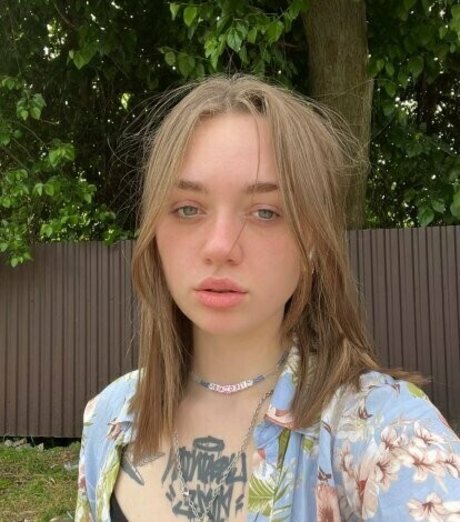 april007 hd actress pic