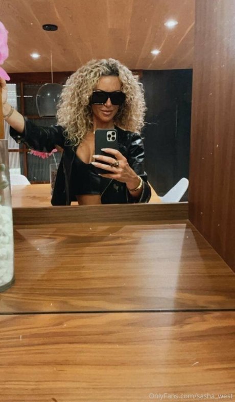 Sasha West nudes model pic