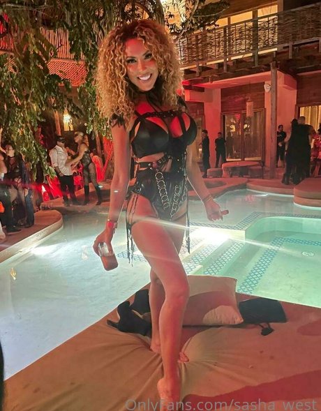 Sasha West model hd pictures