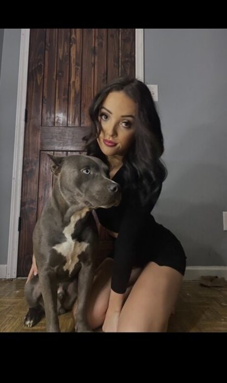 Chloe Grace sexy star gallery