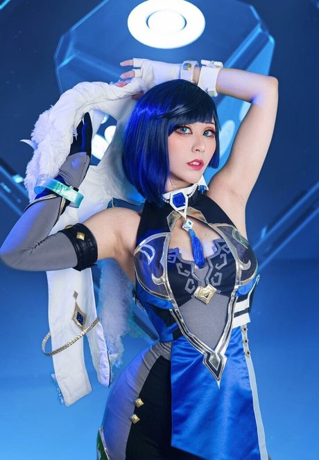 Larissa Rochefort model free galleries